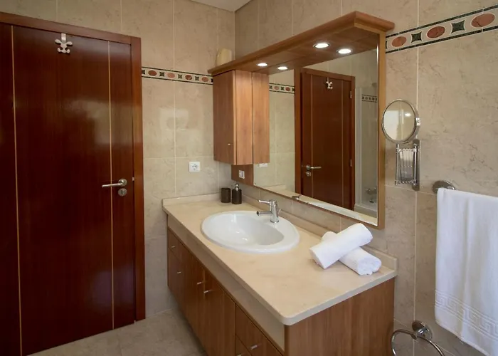 Riverzenhouse 3* 에스포센데