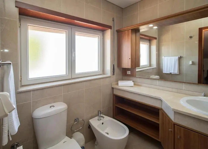 Riverzenhouse 3* 에스포센데